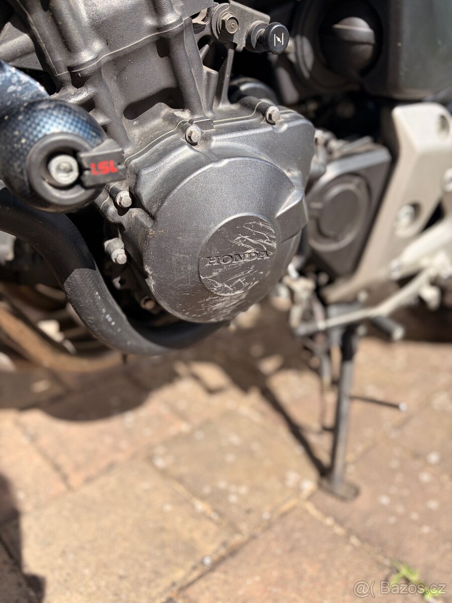 Honda CBF600N - 8