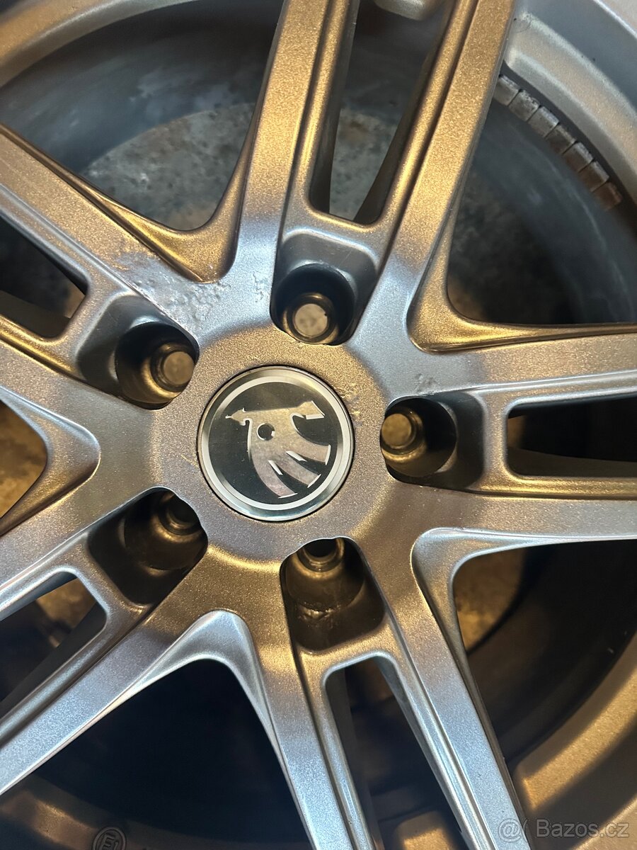 Zimní sada 215 / 55 / R17 5X112 - 8