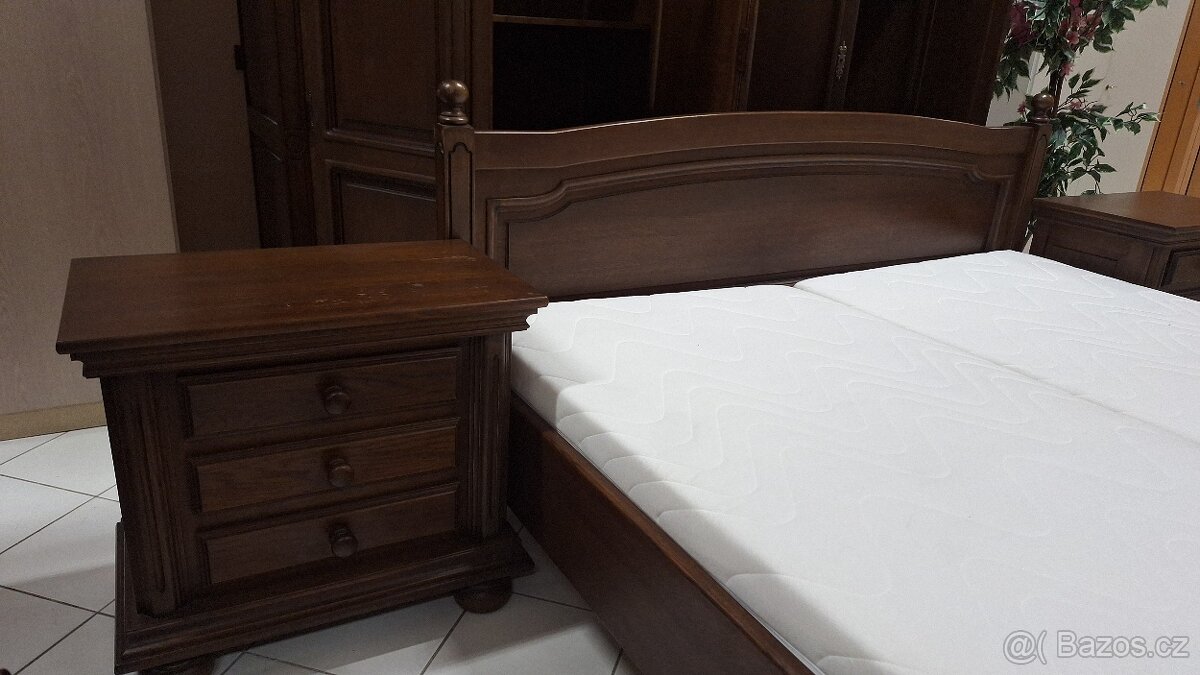 Dřevěná loznice v masivu - 8