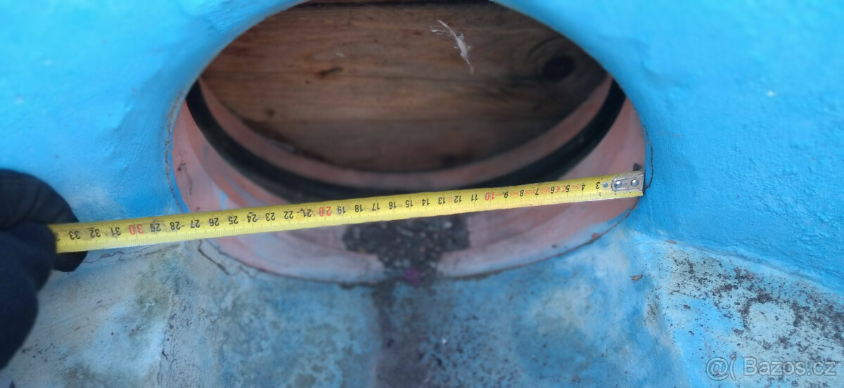prodám betonové šachtové dno 100/120 2 ks - 8
