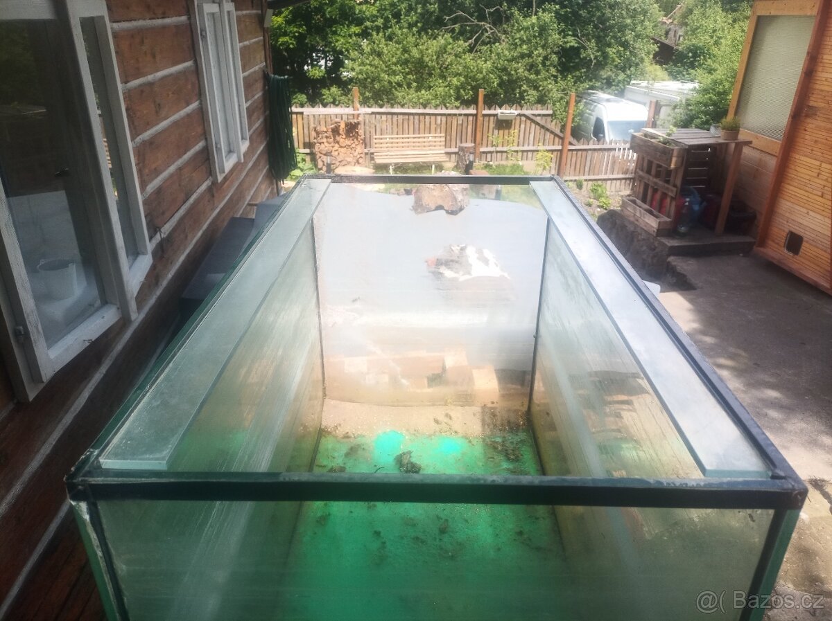 Terárium / akvárium - 8