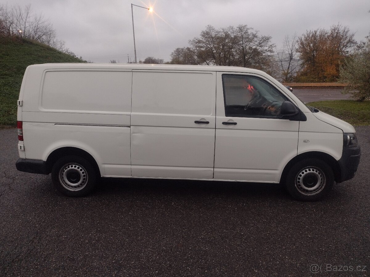 VW Transporter T5.1 2.0TDI - 8