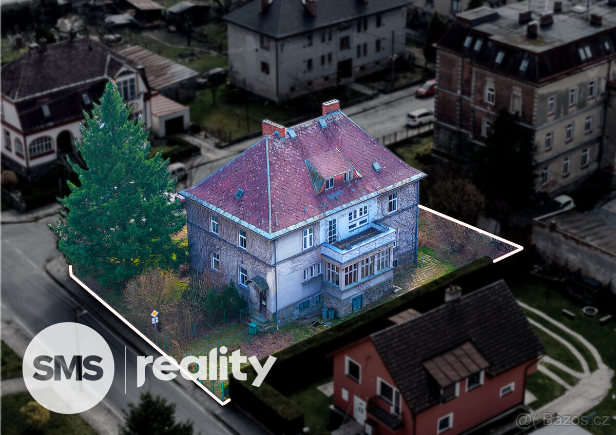 Prodej prostorné vily s investičním potenciálem - 8