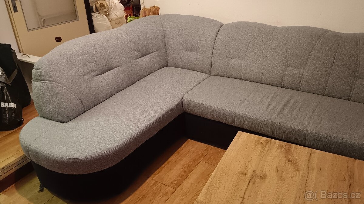 Rohová rozkládací sedačka do U - 8