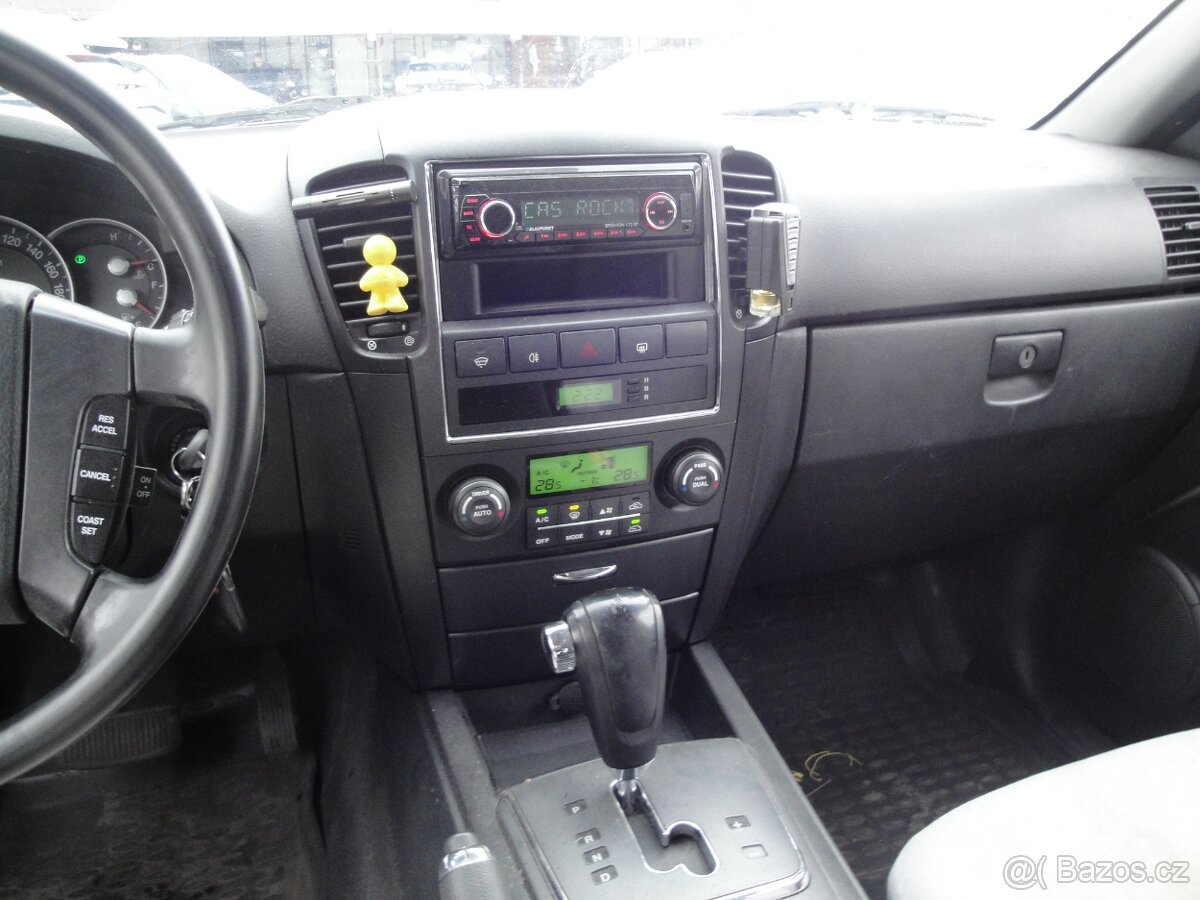 Prodám Kia Sorento 2.5,CRDi,4x4 automat - 8