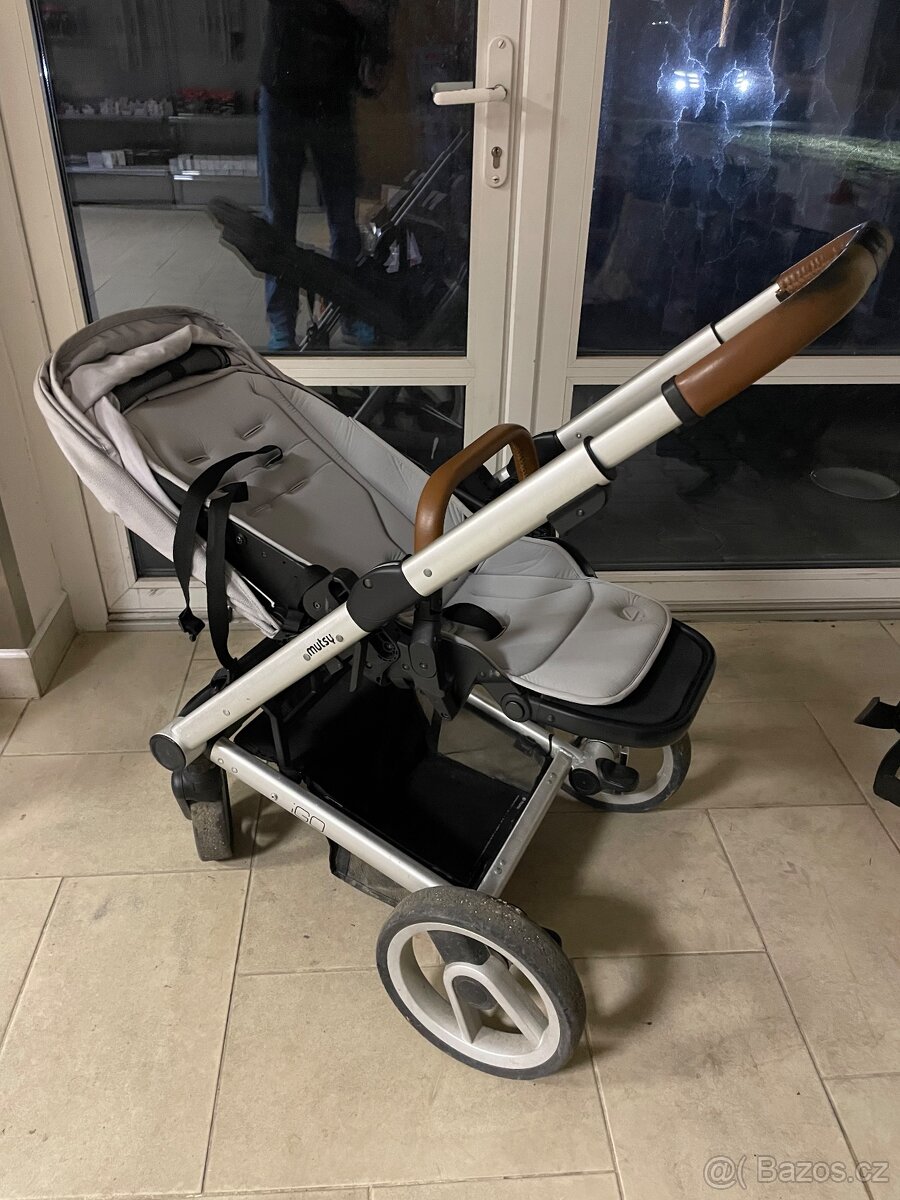 Britax Baby i-Size Romer + kočárek Mutsy - 8