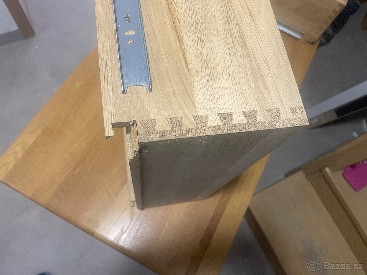 Dubová komoda - 8