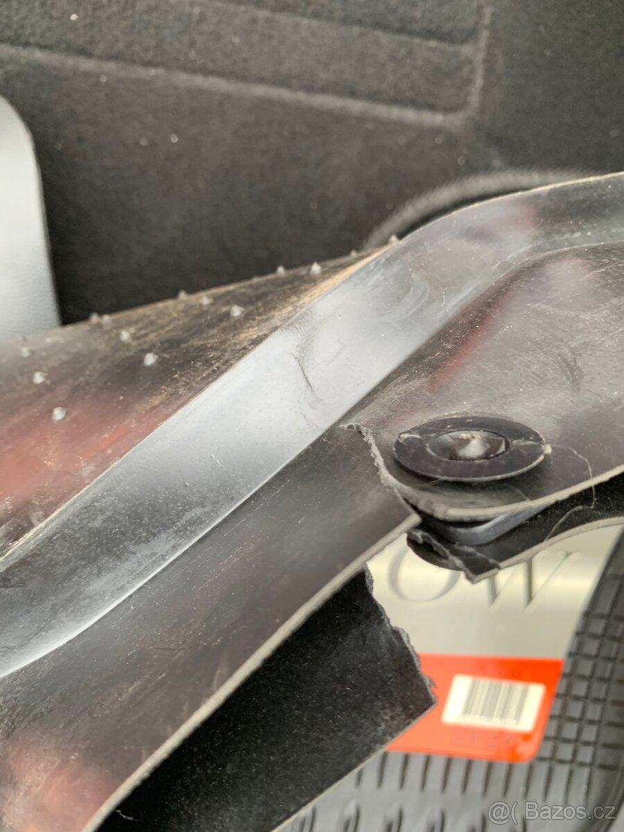 Nove koberečky do auta - 8