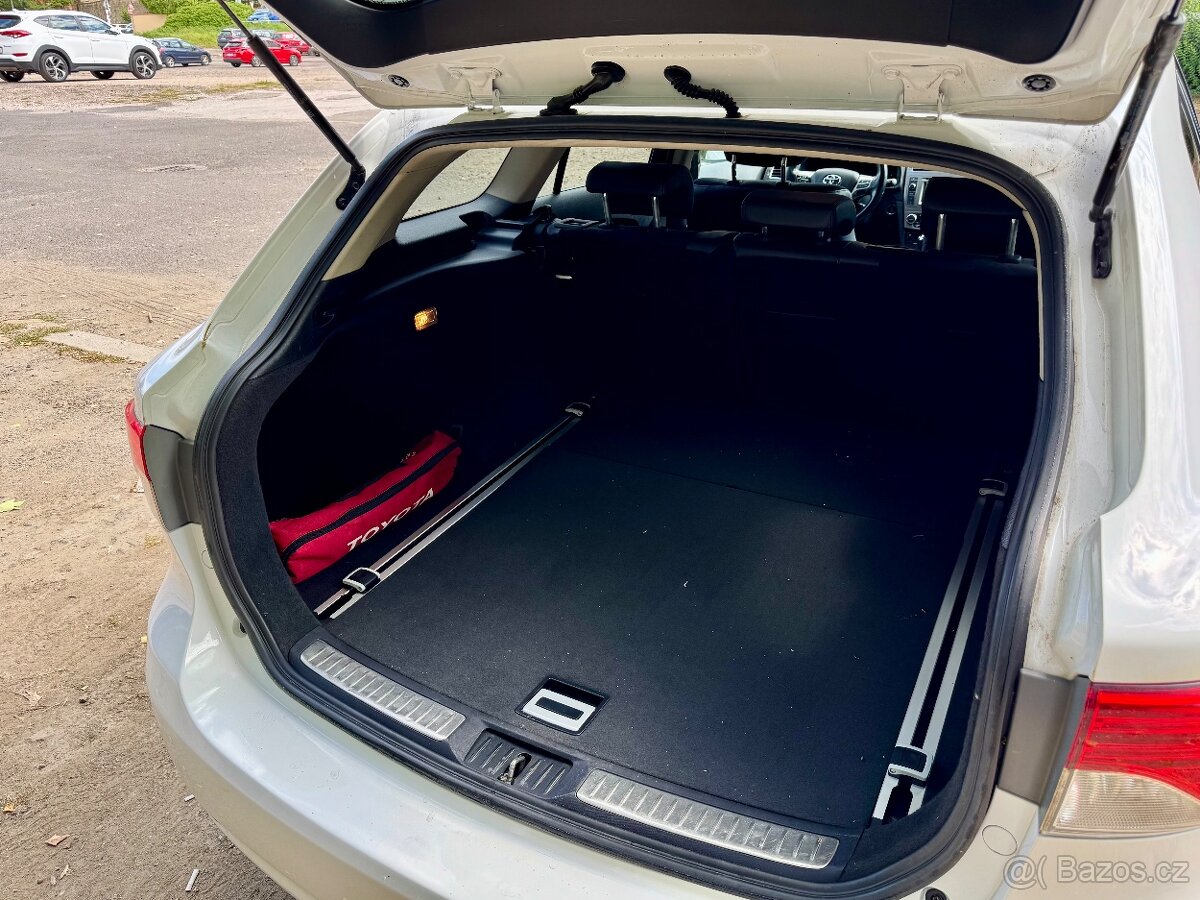 Toyota Avensis 2.0D,2 sady kol, 2014, combi - 8