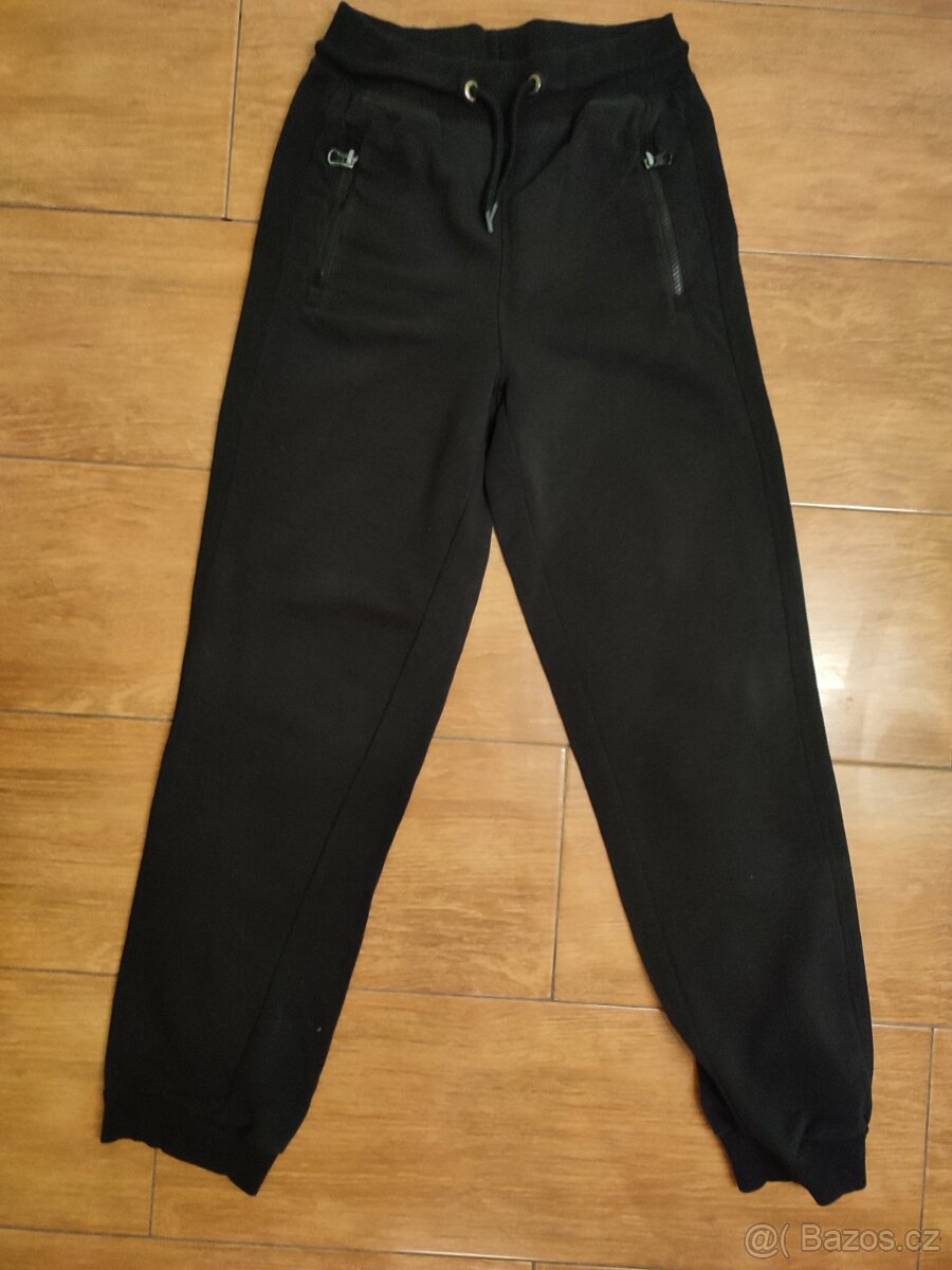 Tepláky chlapecké 158/164 v perfektním stavu - 8