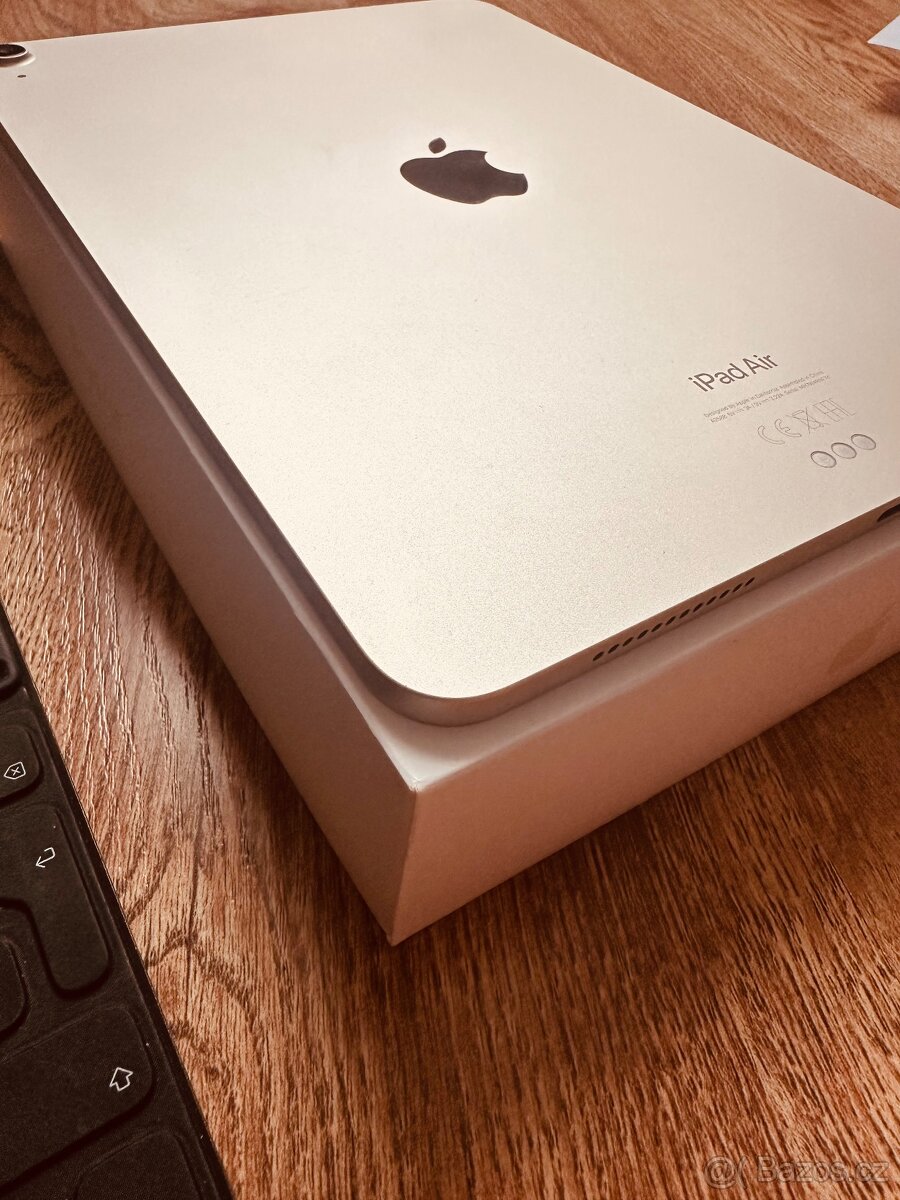 Apple Ipad Air 5th gen 2022 - 8