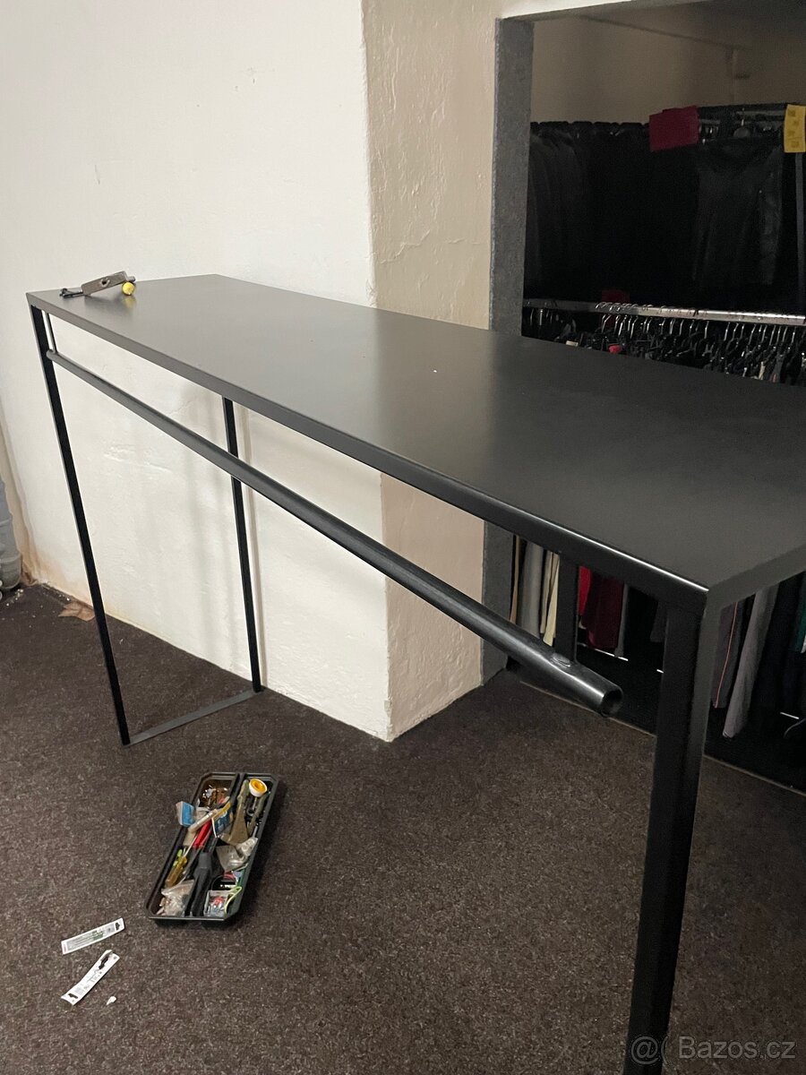 Prodej vybavení obchodu second hand - 8