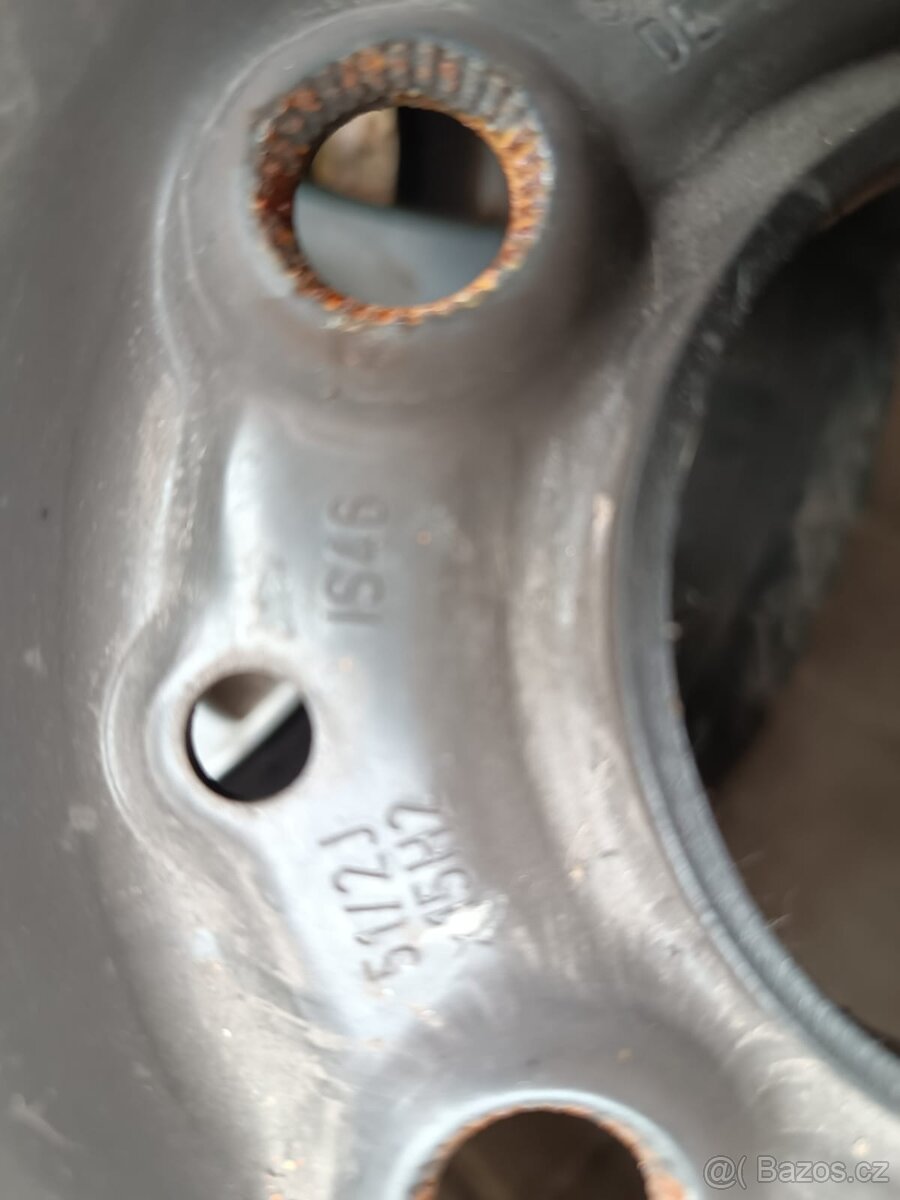 Prodám zimní kola s poklicema na Mini cooper 5,5 Jx15 H2 - 8