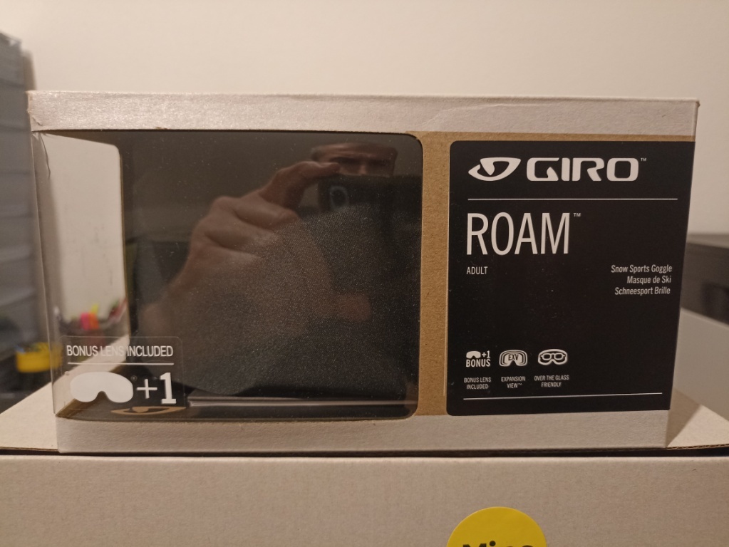 Lyžařská helma a brýle - 8