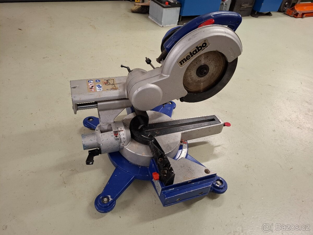 Pokosová pila Metabo KGS 255 - 8