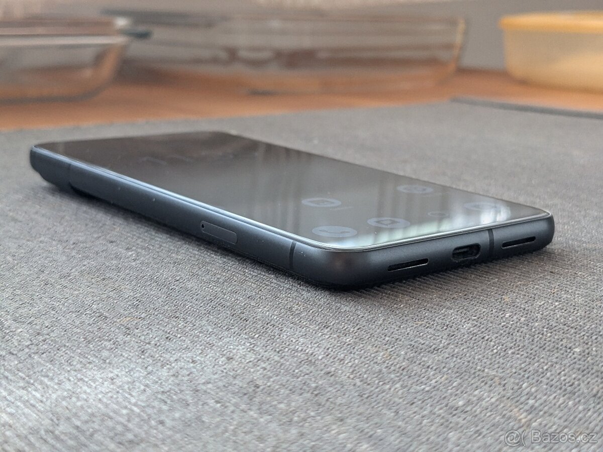 Google Pixel 8 128GB GrapheneOS bezpečnostní software - 8