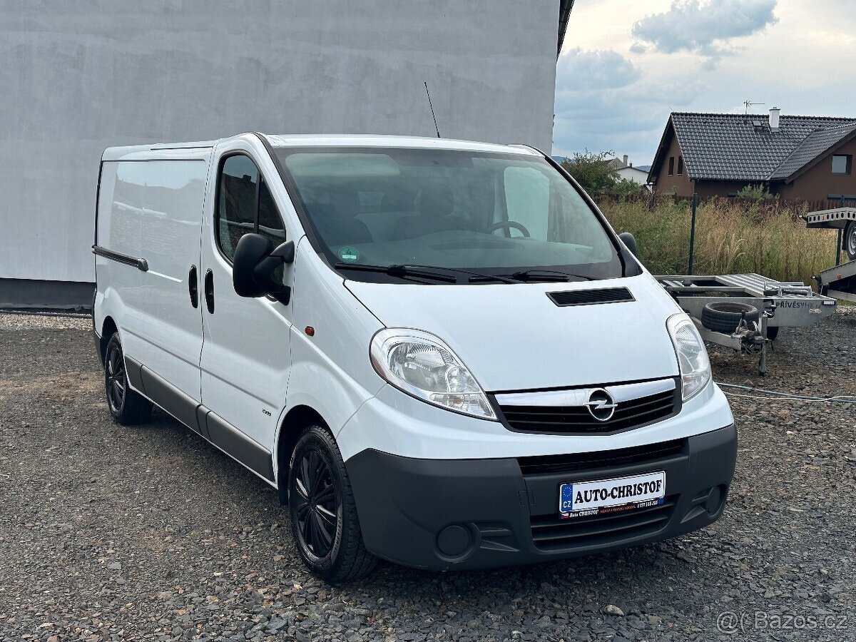 Opel Vivaro 2,0DCi 84KW L2H1 MANUÁLNÍ KLIMATIZACE - 8