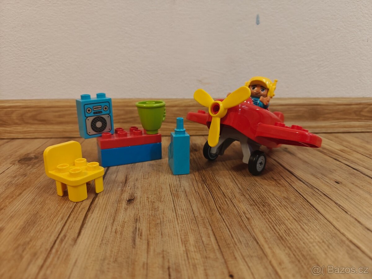 Lego Duplo - 11 sad - 8