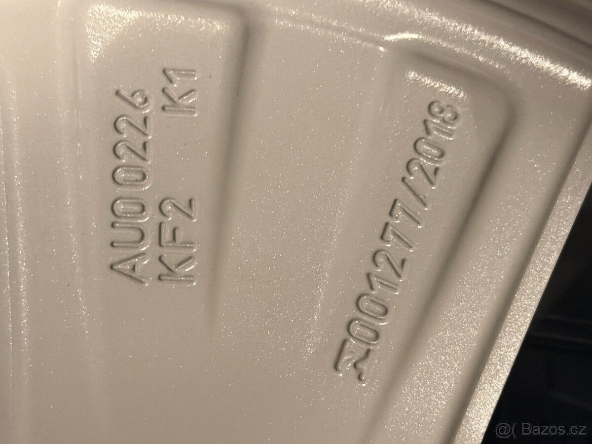 originální KOLESA zímní dot20 audi e tron S r201 - 8