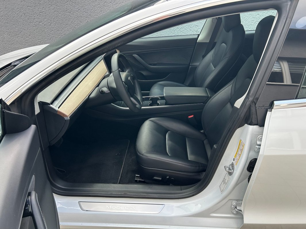 Tesla Model 3 LR 4x4 2019 - PRODÁNO - 8