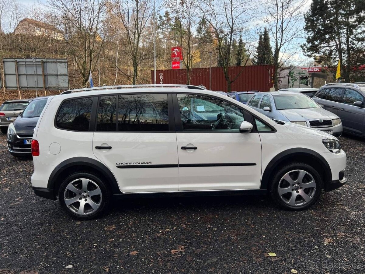 Volkswagen Cross Touran 2.0 TDI 103 kW 2013 klima tempomat - 8