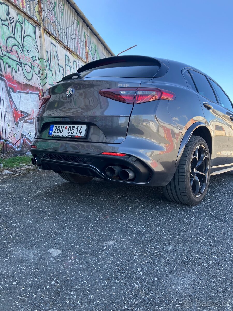 alfa romeo Stelvio vyměna možná - 8