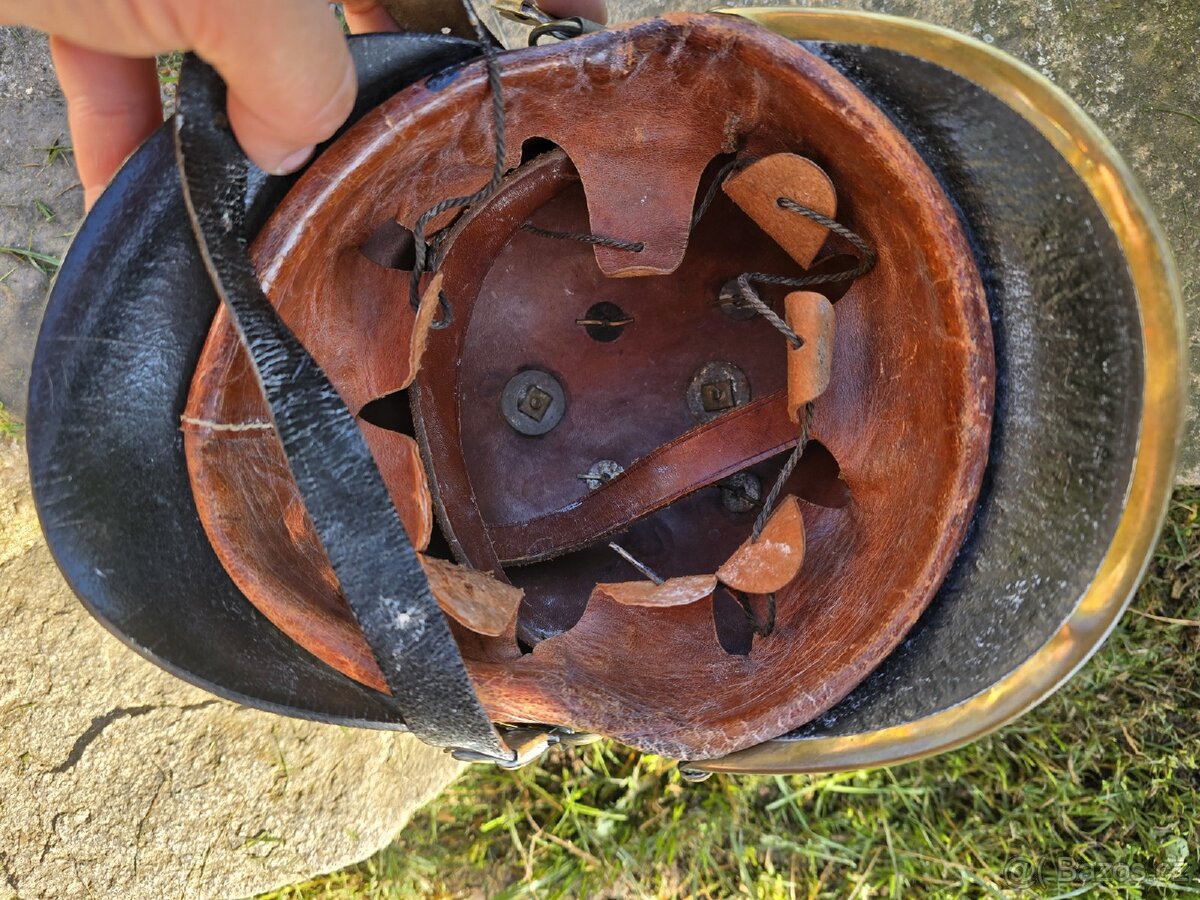 STARÁ HASIČSKÁ HELMA RAKOUSKO UHERSKO - 8