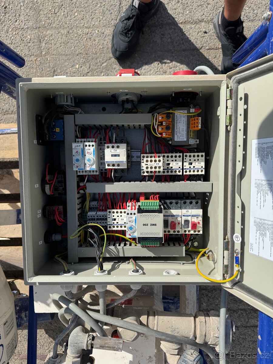 Silomat M-TEC 100 použití PFT Omítací stroj - 8