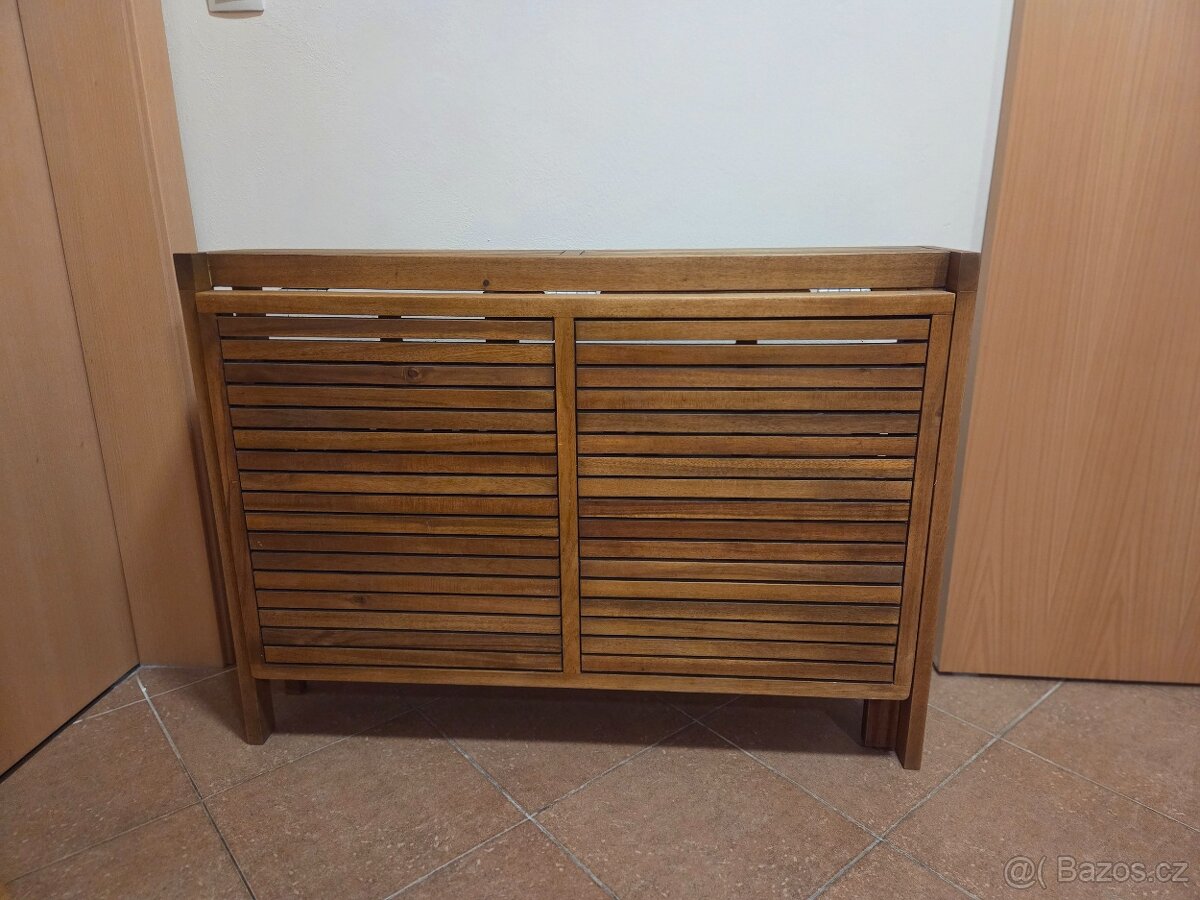 Dřevěný stůl a židle - 8