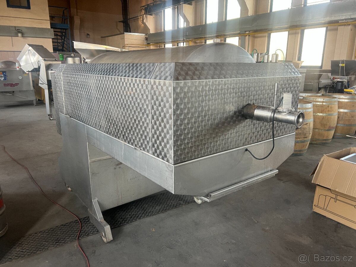 PNEUMATICKÝ LIS VELO PRESSA P8 – 800 L - 8