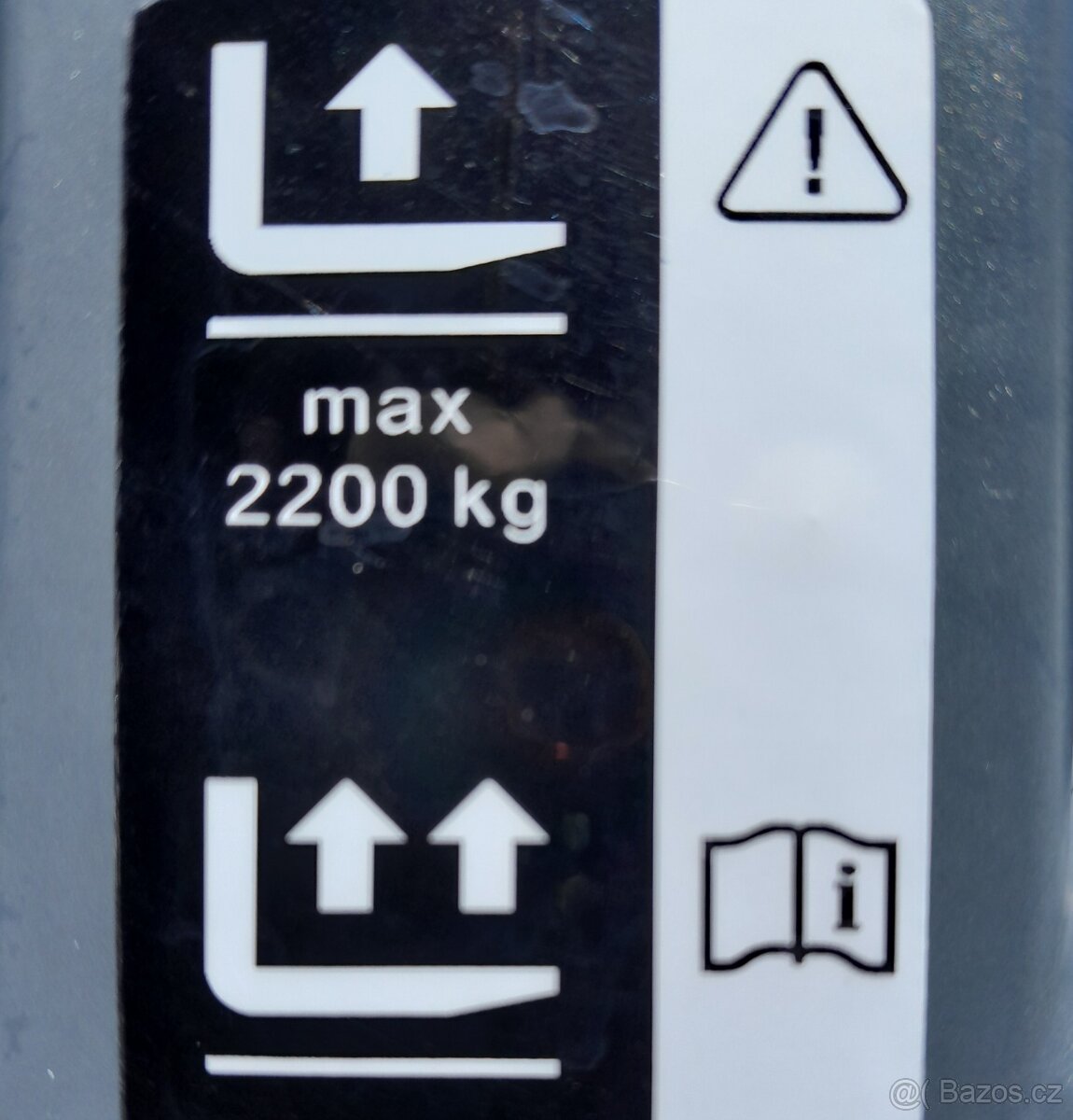 Prodám paletový vozík (paleťák) – nosnost 2200 kg - 8