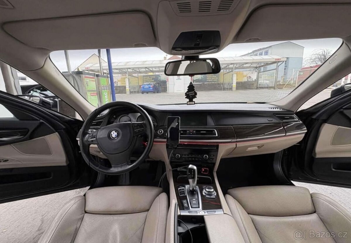 BMW f01 730d 180kw - 8
