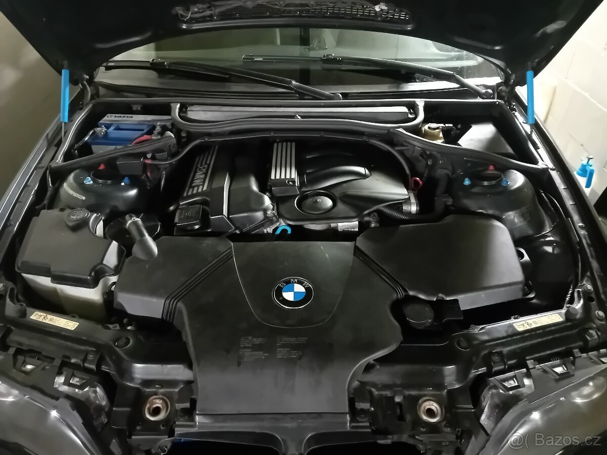 Prodám BMW e46 touring 2.0i 110kW M-packet 1 ,r.v.2002. - 8