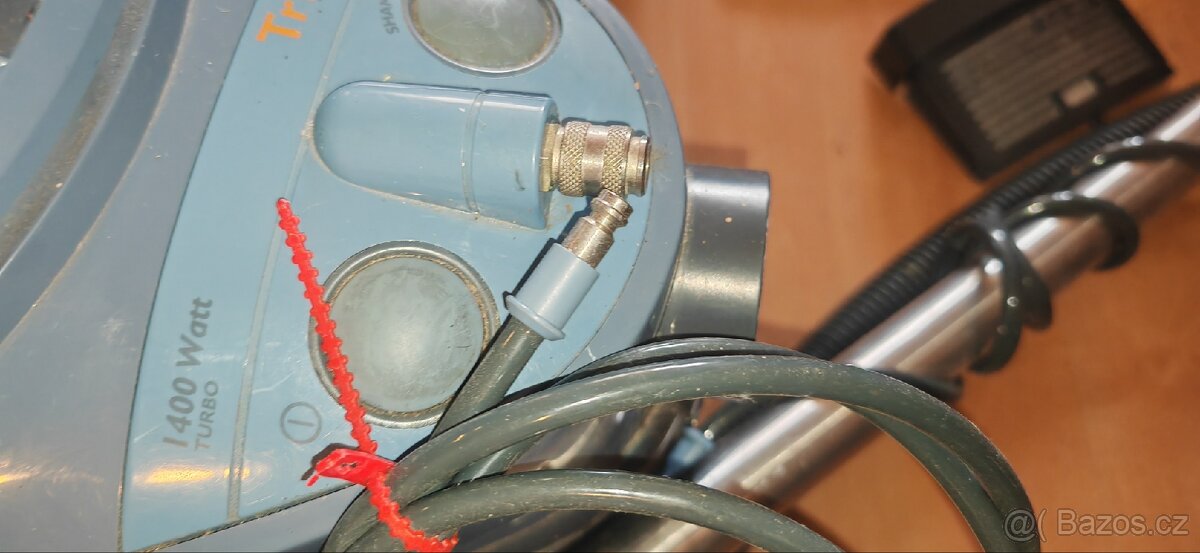 Vysavač Philips Triathlon 1400W - 8