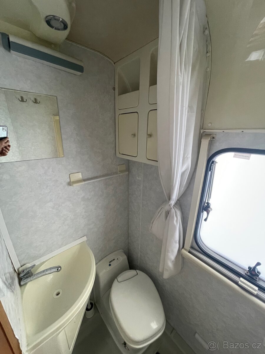Prodám obytné auto, obytku, bydlik karavan - 8