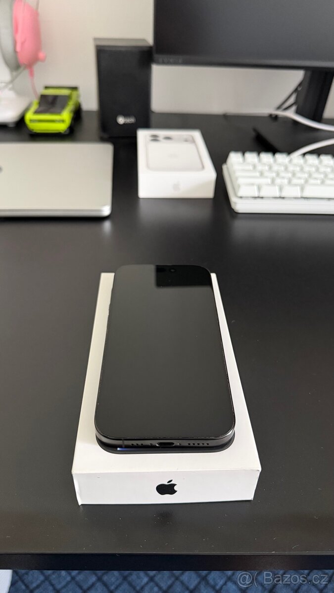 iPhone 16 Pro - 8