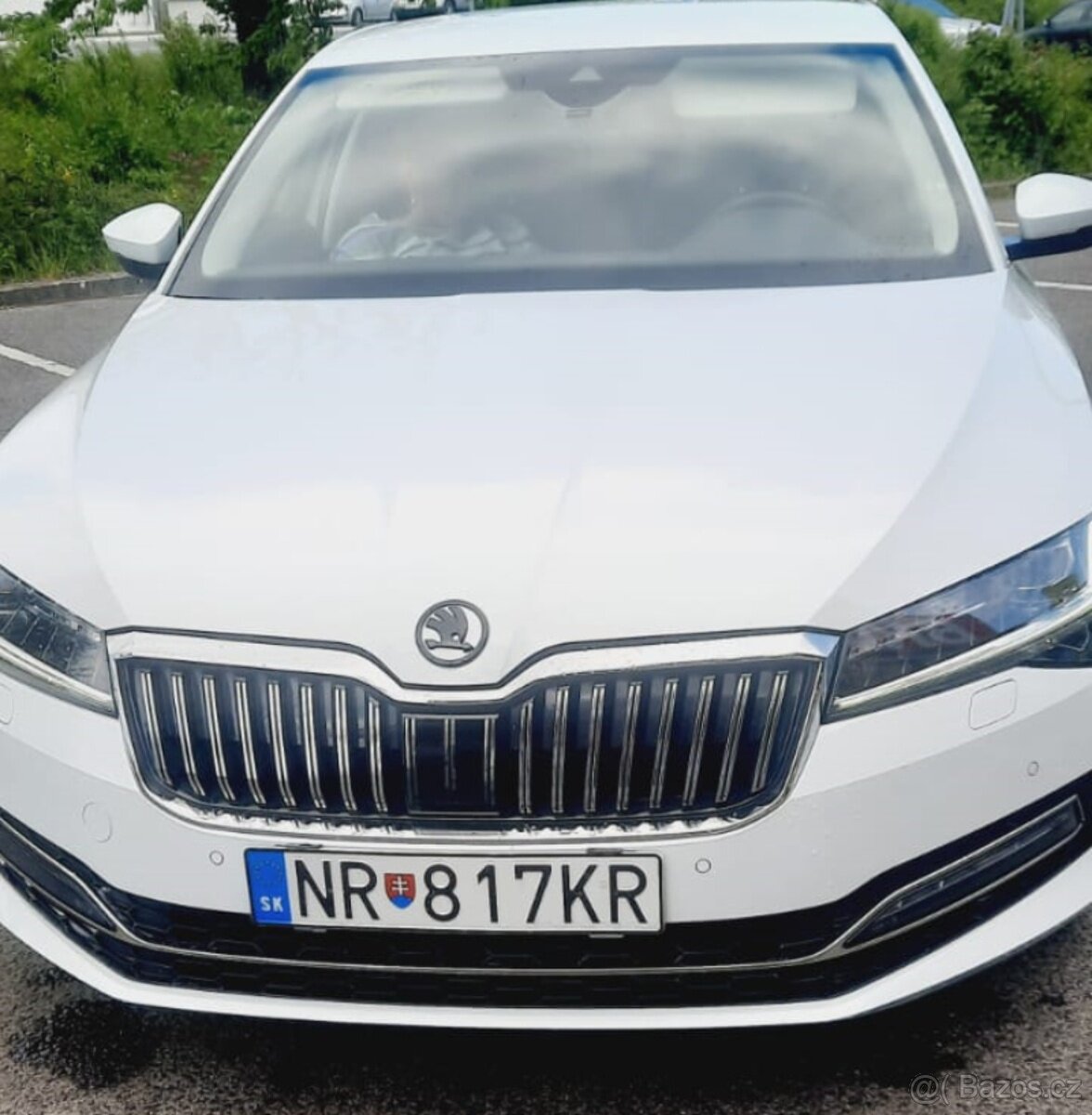 SKODA SUPERB 3 spoiler kridlo lipko na kufor - 8