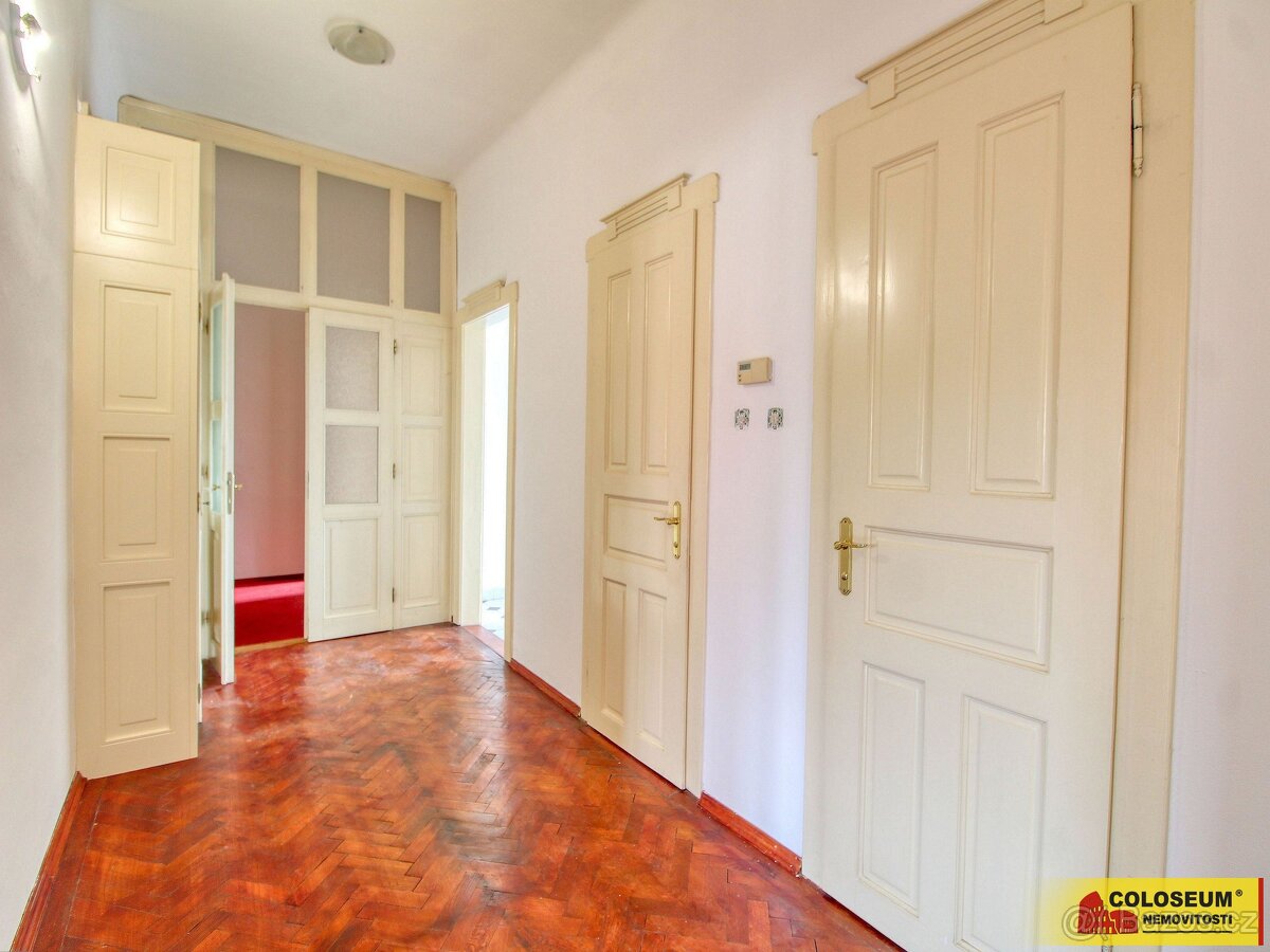 Znojmo, pronájem bytu 3+1, 96 m², centrum města - byt - 8