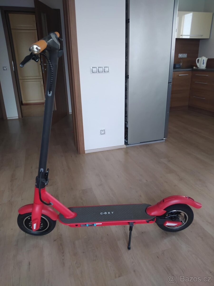 Elektrokoloběžka Cory Race - 8