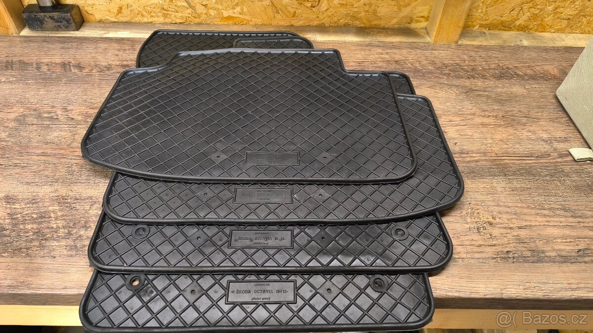 Autokoberečky Škoda Octavia 3, gumové, PETEX - 8