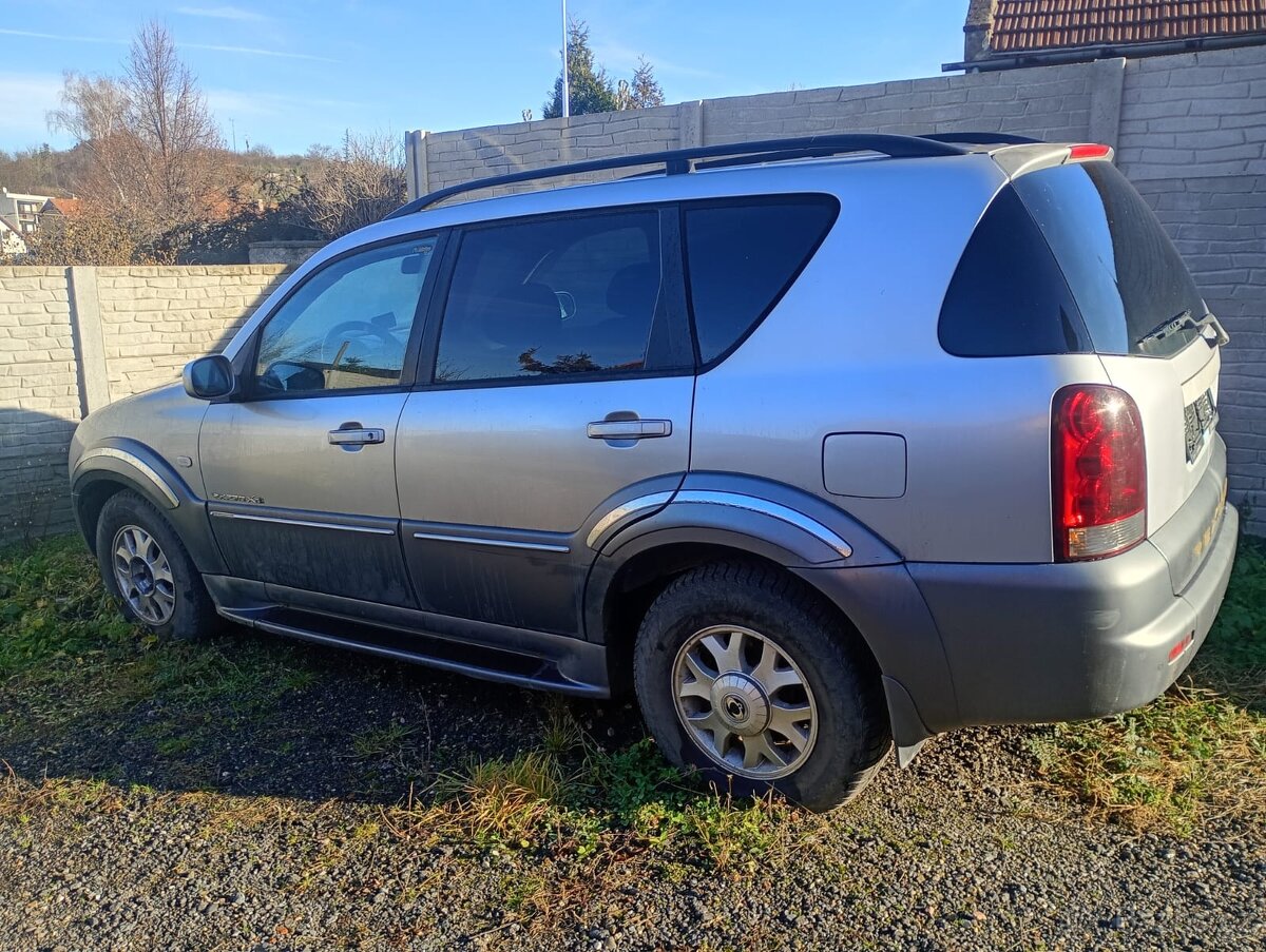 Ssangyong Rexton - 8