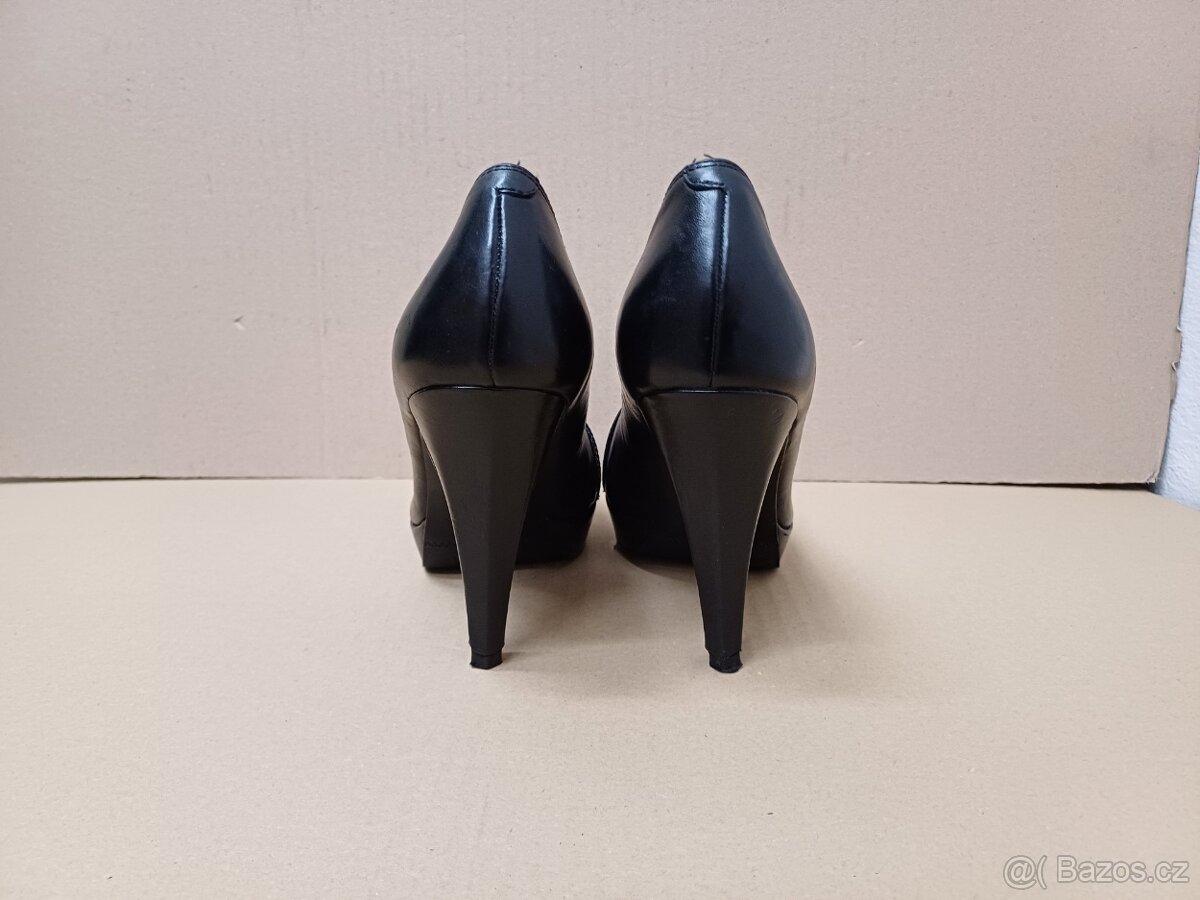 Černé kožené lodičky vel.38 - 8