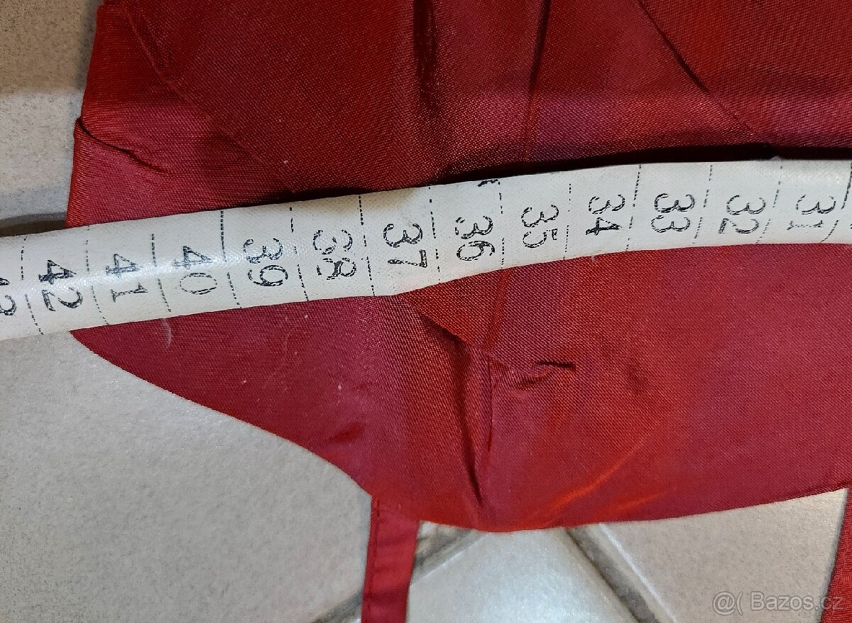 Balíkovna za 69,- Kč. Plesové bordó šaty. - 8