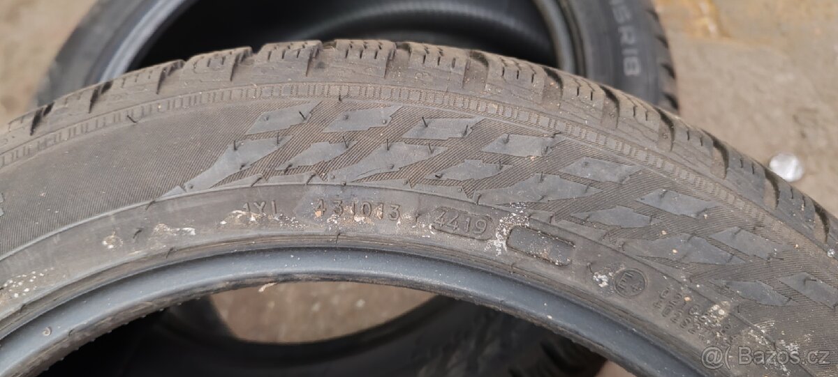 Zimní sada pneumatik Nokian 245/45R18 100V 6,00mm - 8