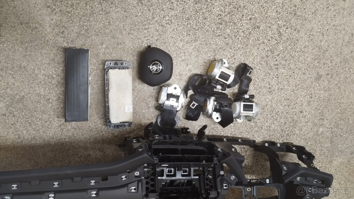 NOVÁ Originální airbagová sada Škoda Octavia head up4 nová - 8