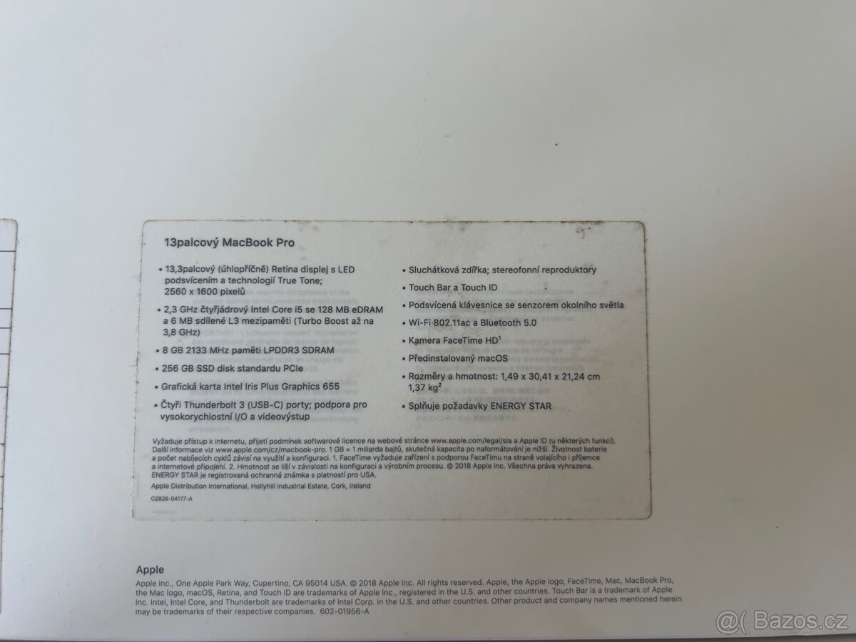 MacBook Pro 13” 2018 Touch Bar stříbrný - 8