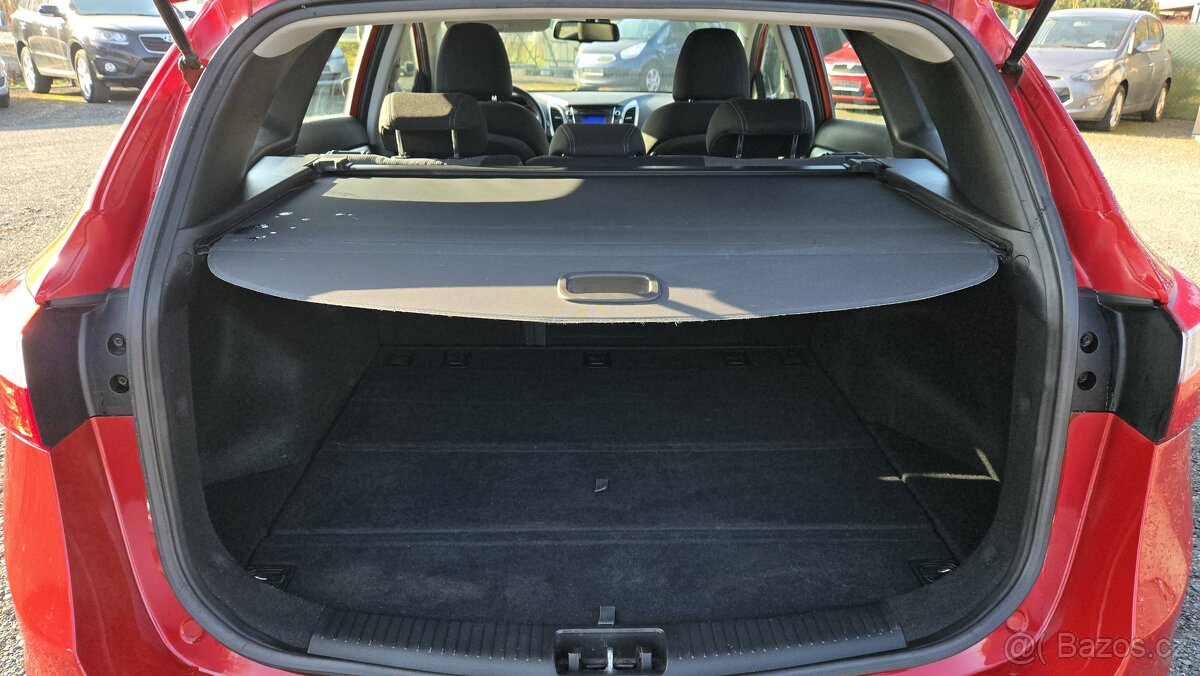 HYUNDAI i30 1.6GDI STYLE 99KW - 8