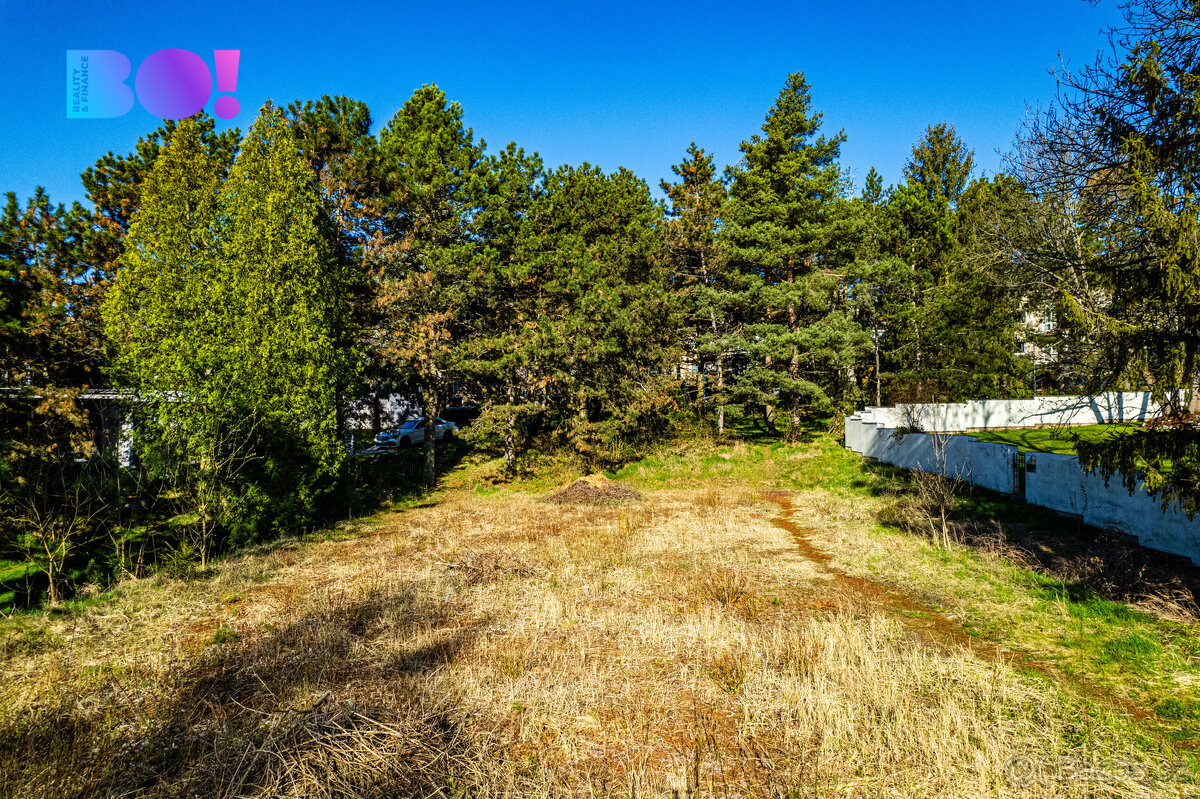 Prodej stavební parcely se schváleným projektem rodinného do - 8