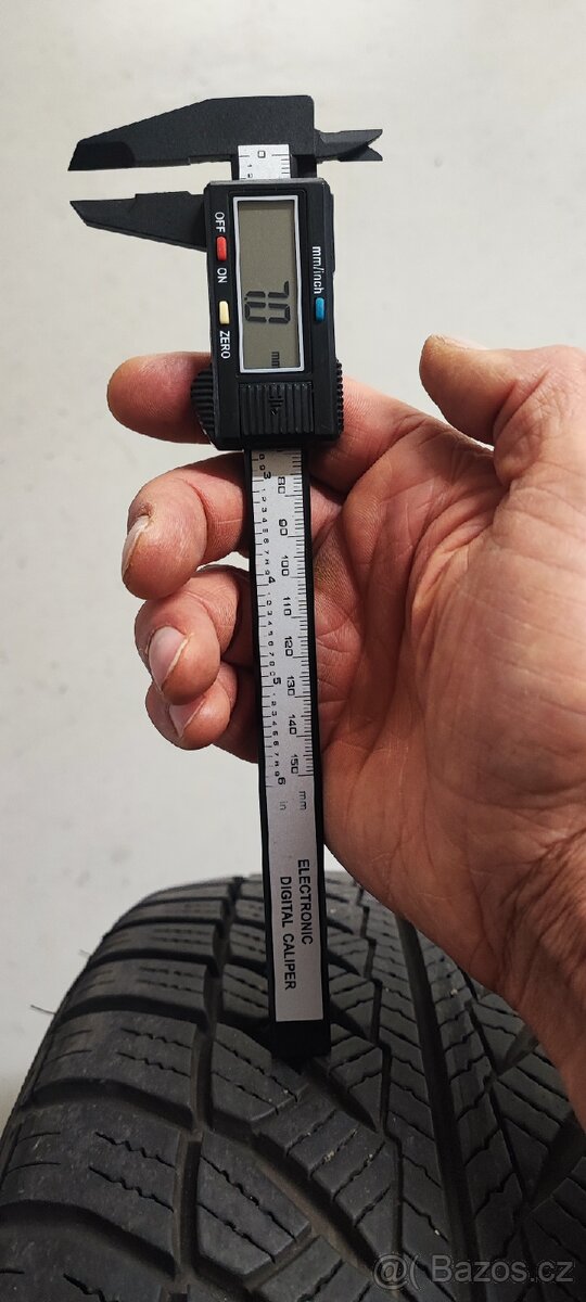 1ks 245/45R18 Goodyear UltraGrip, DOT 4420, 7.6mm. Run Flat. - 8