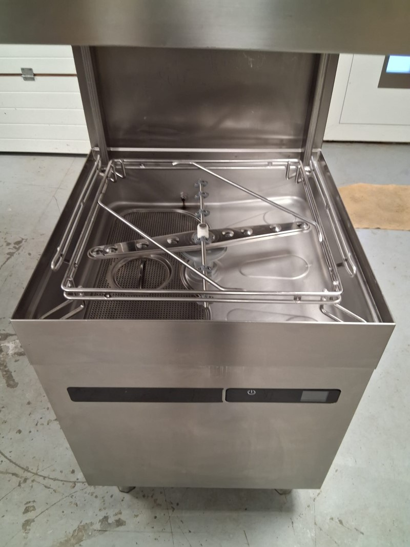 Průchozí myčka na nádobí - dotyková, 9,66 kW, 400 V - 8